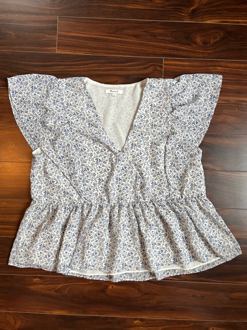 Madewell Women’s Pale Blue Floral Short Sleeve Blouse, XL, EUC
